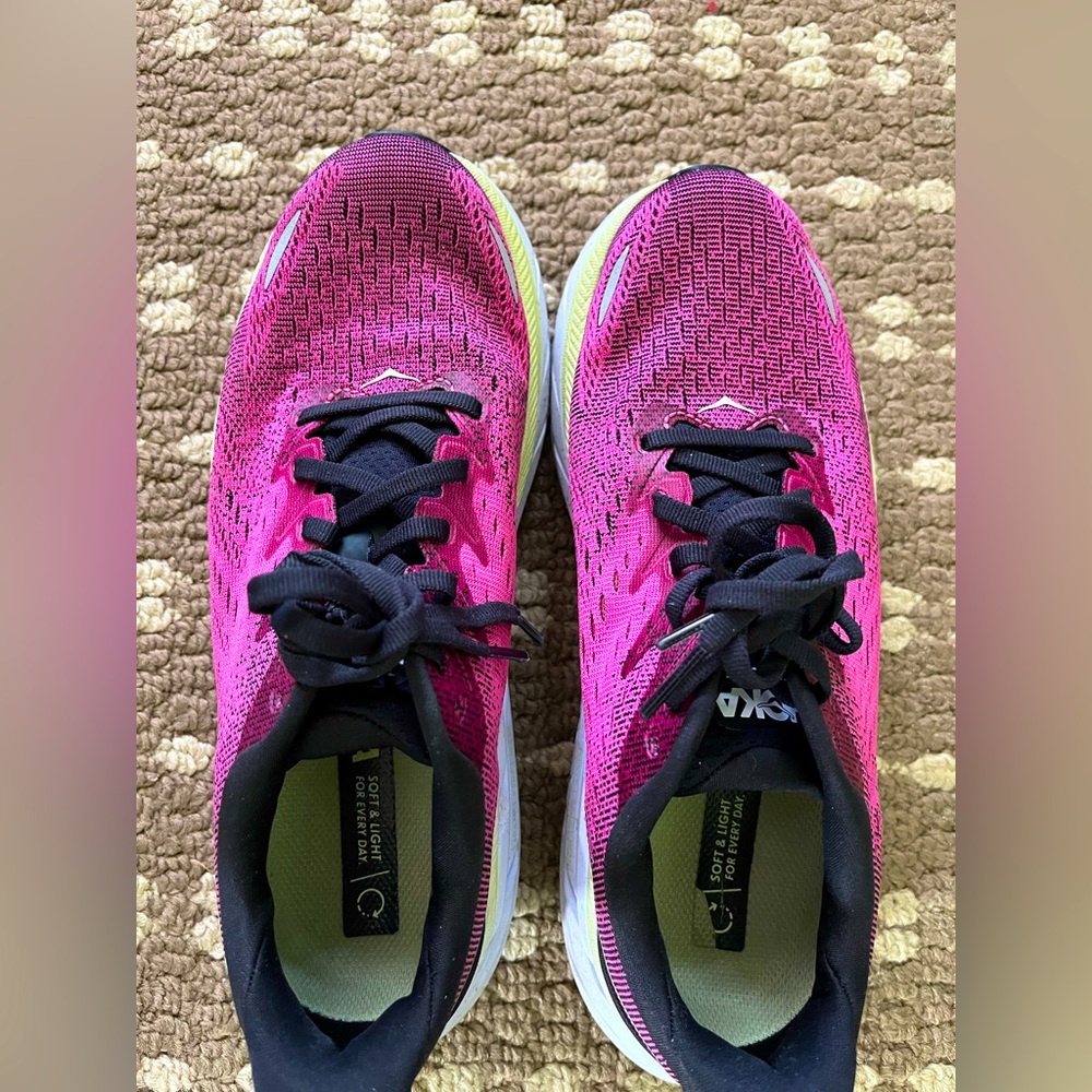 Pink/black/white Hoka Clifton 8 women running shoes